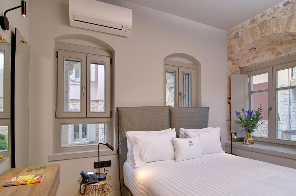 Hotel Boulgari Ioannina Bagian luar foto