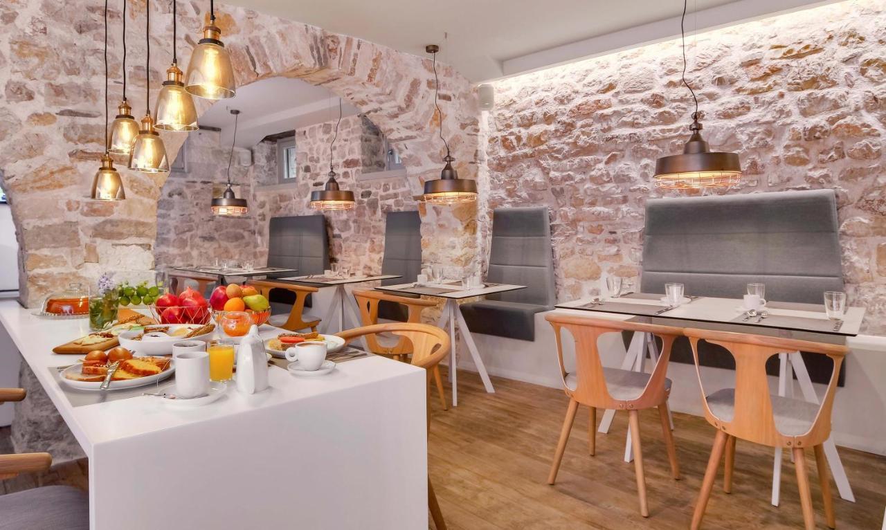 Hotel Boulgari Ioannina Bagian luar foto